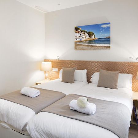 Eixample Building Apartments By Mercedes Heritage Barcelona Bilik gambar