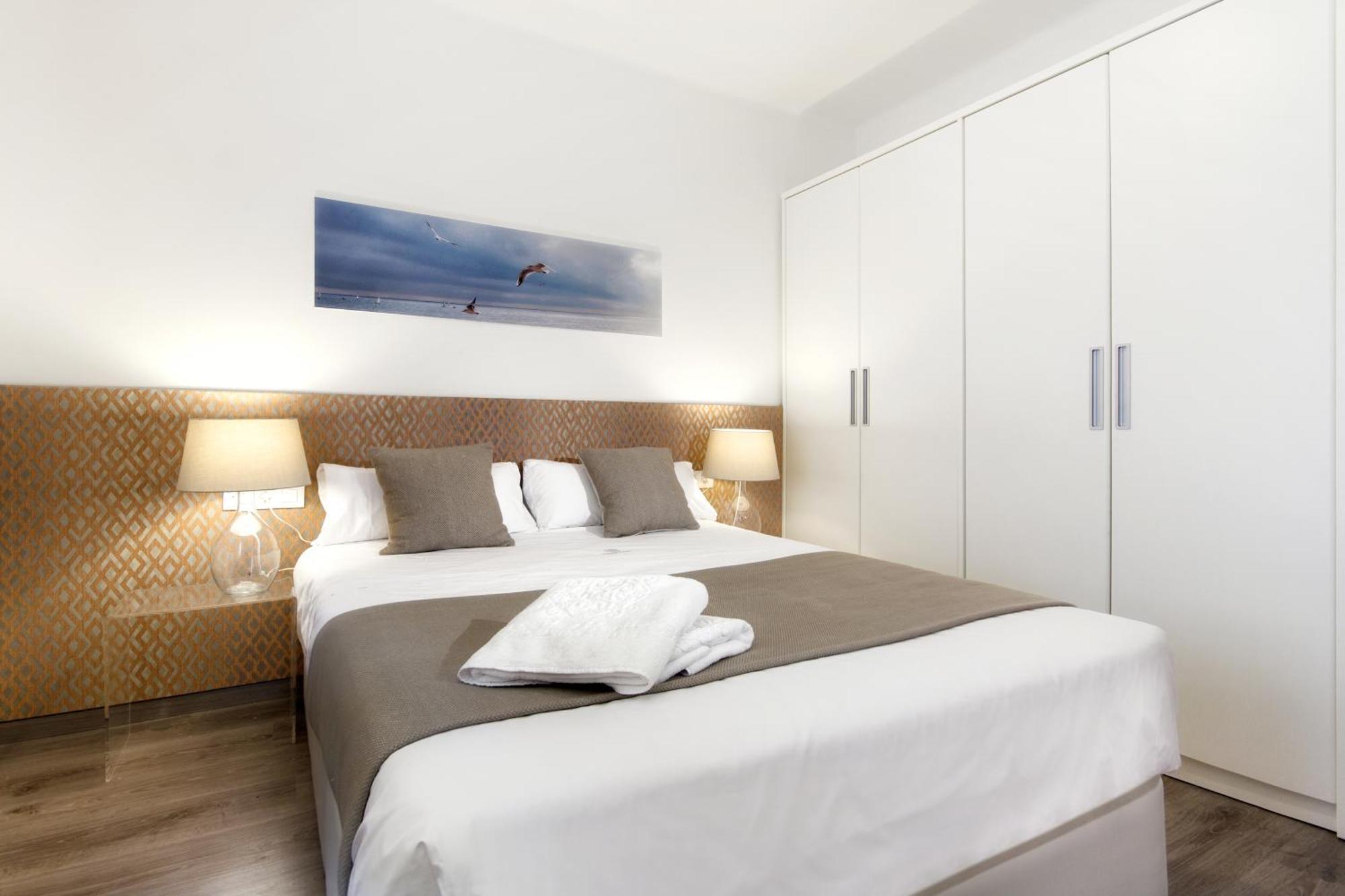 Eixample Building Apartments By Mercedes Heritage Barcelona Bilik gambar