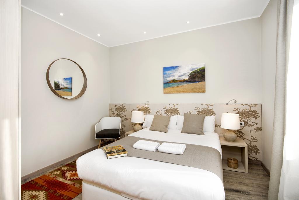 Eixample Building Apartments By Mercedes Heritage Barcelona Luaran gambar