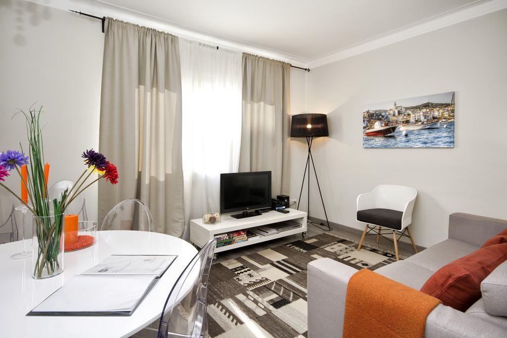 Eixample Building Apartments By Mercedes Heritage Barcelona Luaran gambar