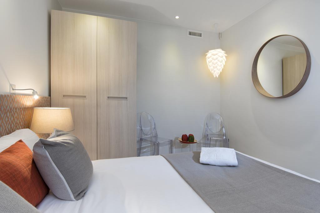 Eixample Building Apartments By Mercedes Heritage Barcelona Luaran gambar